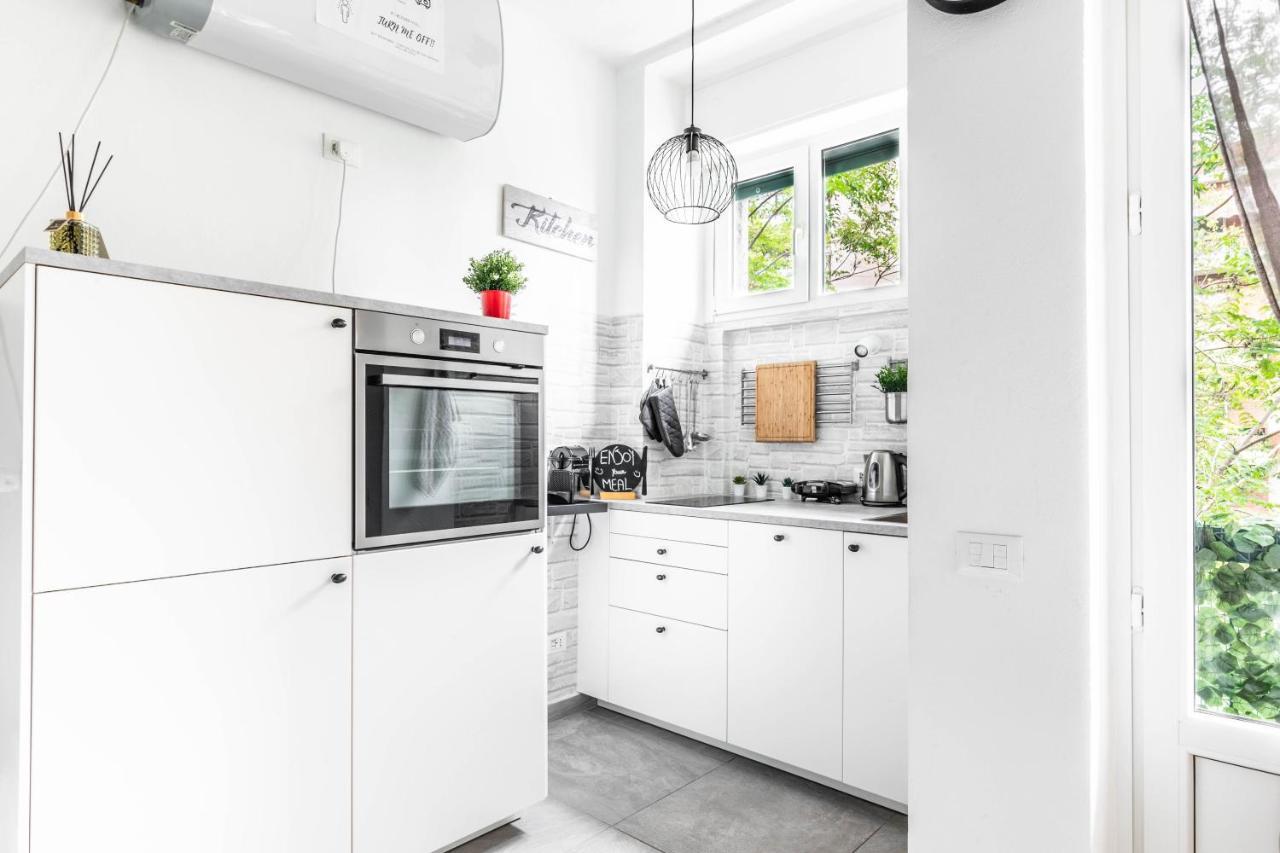 Ferienwohnung Eden House Sansiro-Duomo Netflix & Design Mailand Exterior foto